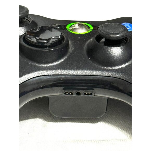 Microsoft Xbox 360 OEM Wireless Controller Black Un-Tested (Lights Up) - Picture 7 of 10